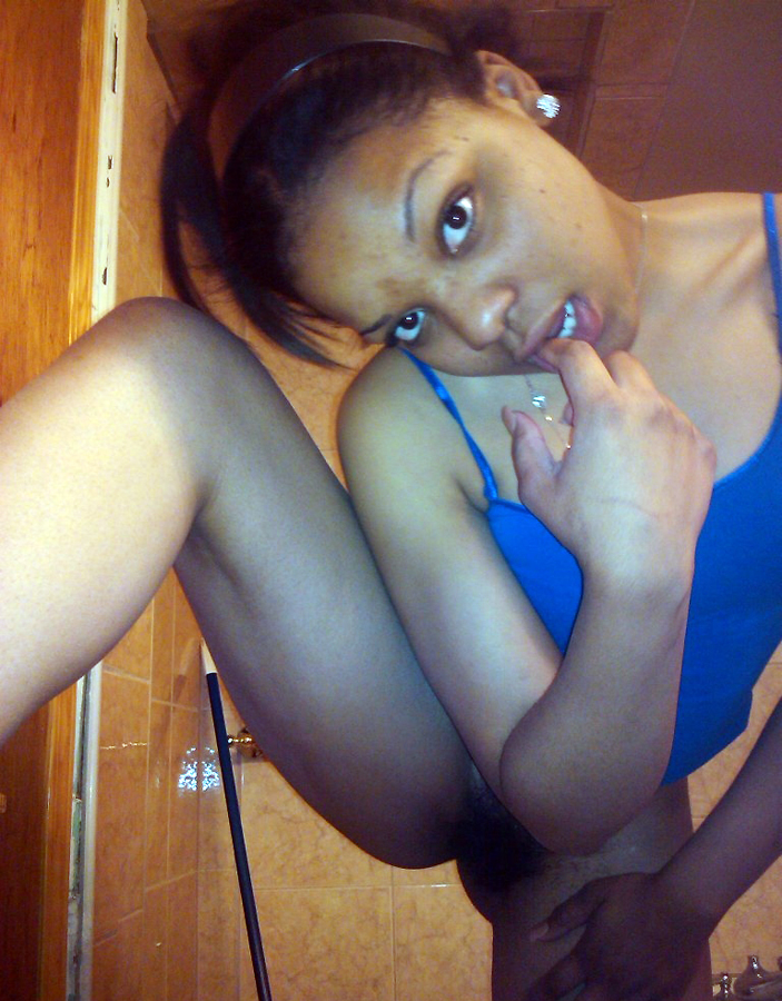 Ebony Teen Selfies Nude