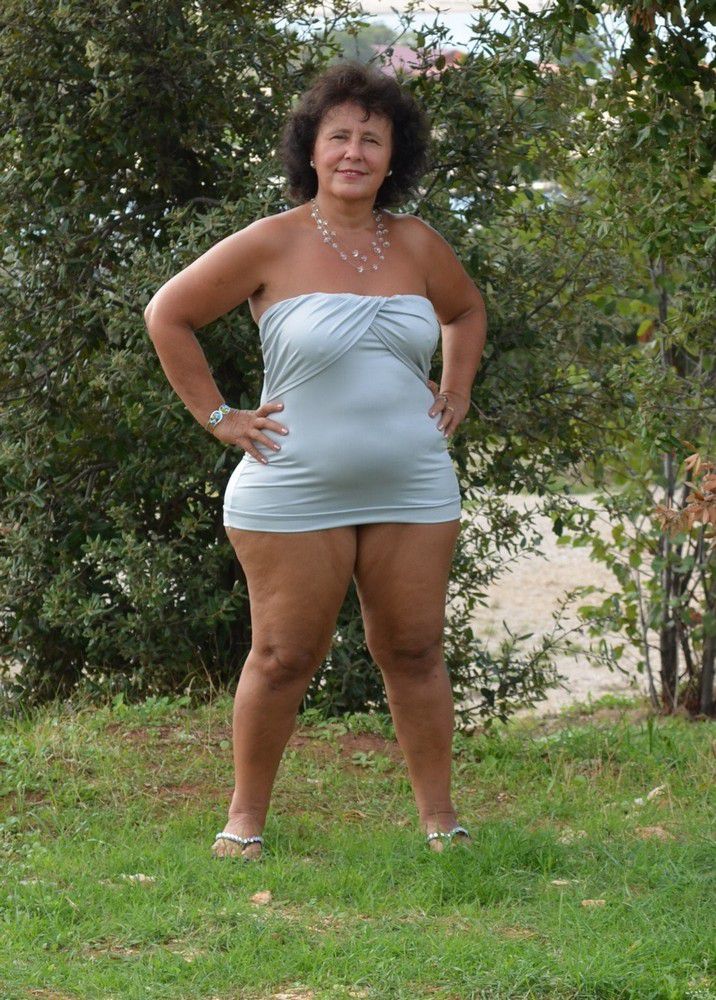 Mature Big Tits Women Picture 40