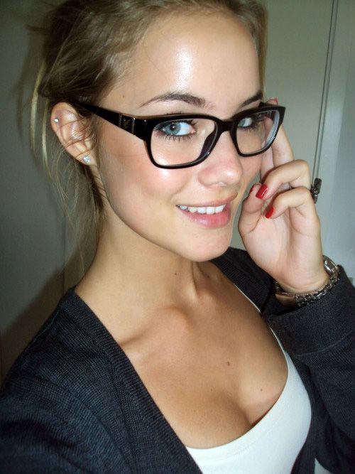 Girl With Glasses Nude