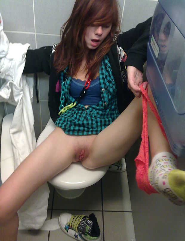 Slutty Pussy - Pictures: Slutty Teen On Toilet. | Pussy pictures