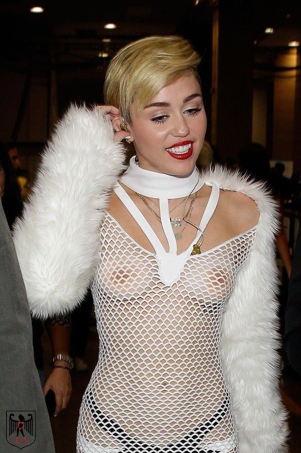 620px x 934px - Pictures: Miley Cyrus. | Pornstar pictures